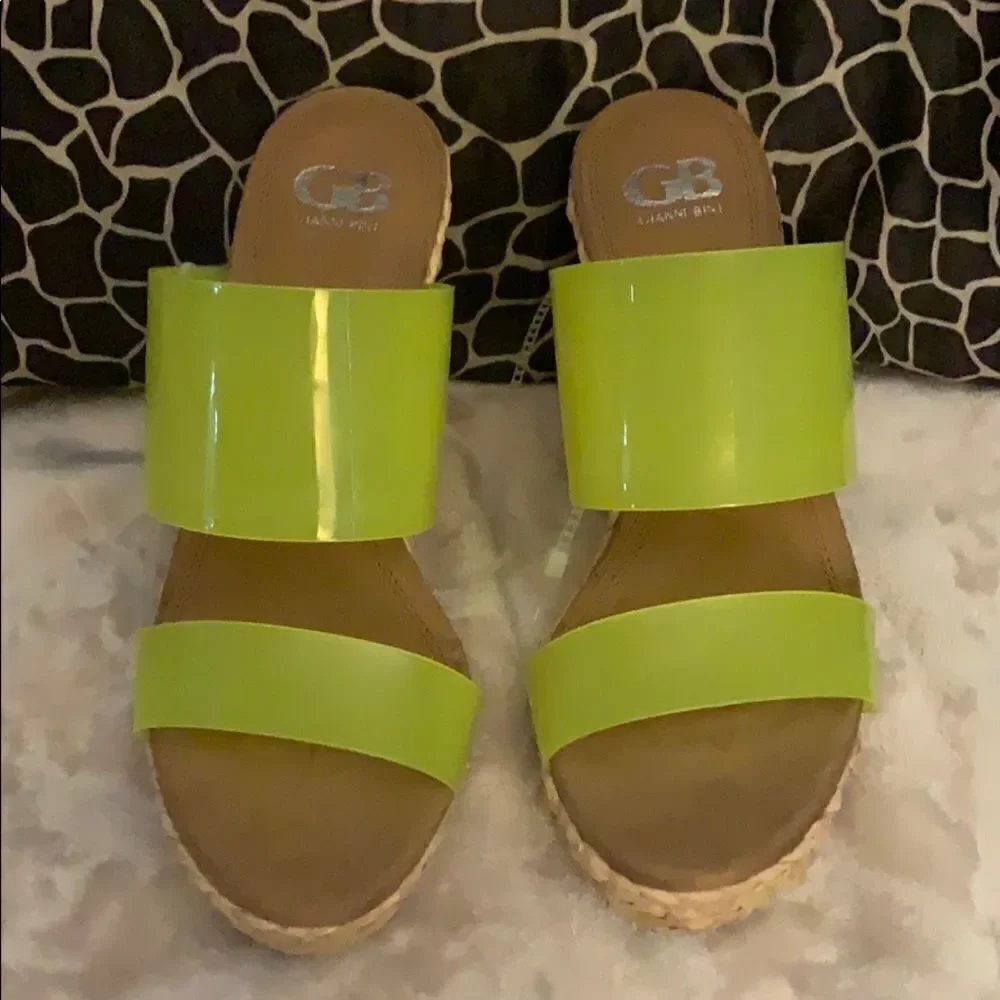 Gianni Bini Shoes‎